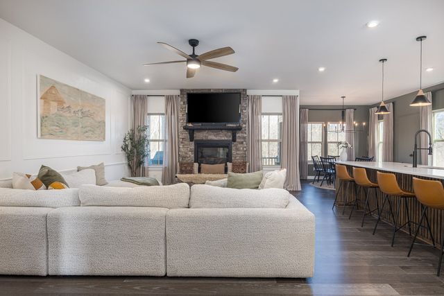 5012 Great Falls Ct, College Grove, TN 37046