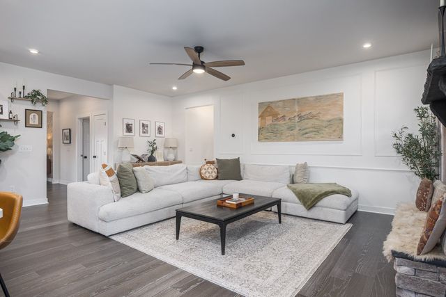 5012 Great Falls Ct, College Grove, TN 37046