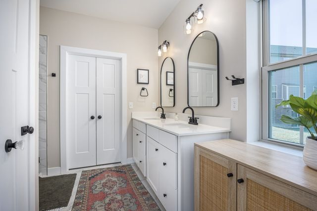 5012 Great Falls Ct, College Grove, TN 37046