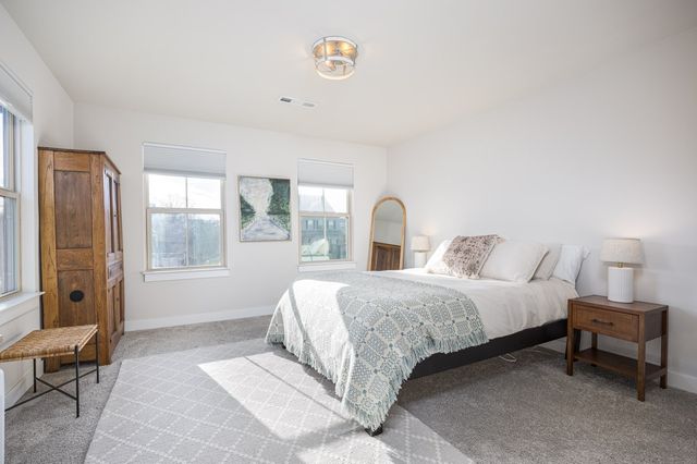 5012 Great Falls Ct, College Grove, TN 37046