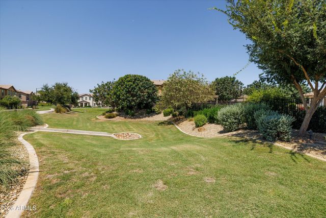 16329 W LATHAM Street, Goodyear, AZ 85338