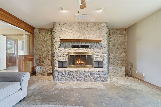8370 S 157th West Avenue, Sapulpa, OK 74066