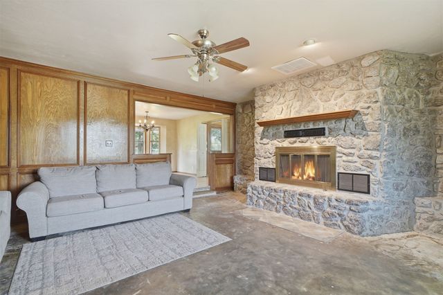 8370 S 157th West Avenue, Sapulpa, OK 74066