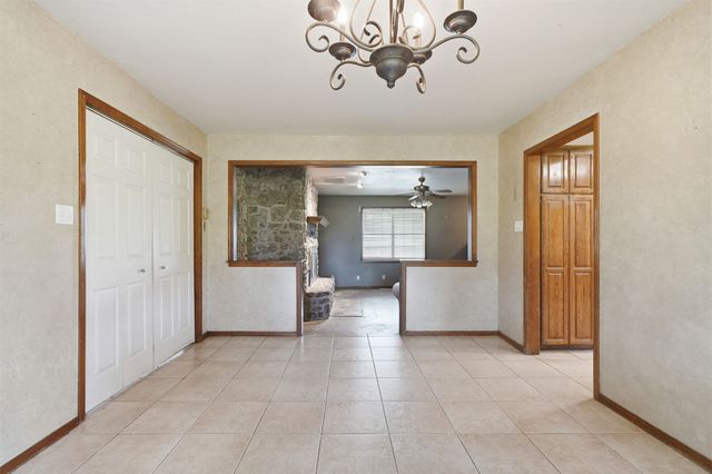 8370 S 157th West Avenue, Sapulpa, OK 74066