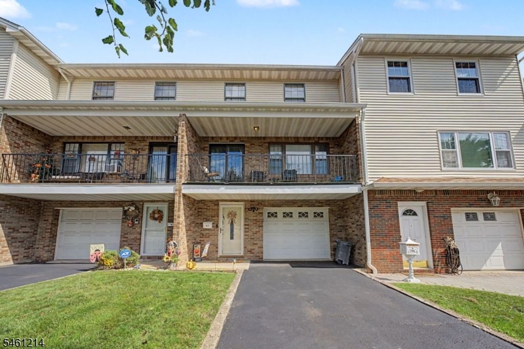 61 Henry St, Elmwood Park Boro, NJ 07407 — photo 2