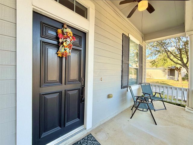 98 W Montfair Boulevard, The Woodlands, TX 77382