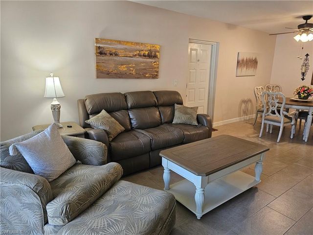 9610 Green Cypress LN 2, Fort Myers, FL 33905