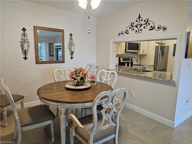 9610 Green Cypress LN 2, Fort Myers, FL 33905