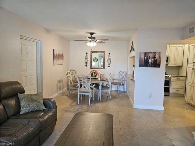 9610 Green Cypress LN 2, Fort Myers, FL 33905