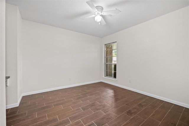 3930 Tumbleweed Lane, Baytown, TX 77521