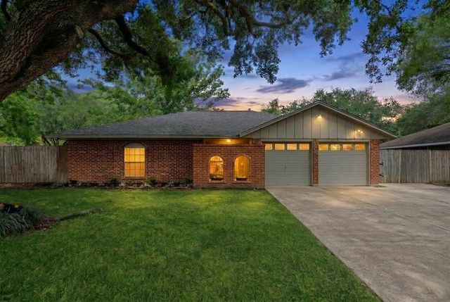 3930 Tumbleweed Lane, Baytown, TX 77521