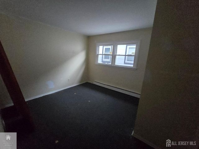60 Glenn Drive 2, Keasbey, NJ 07095