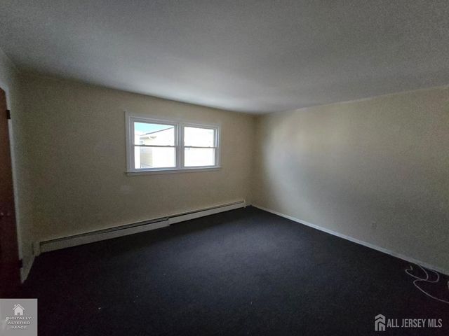 60 Glenn Drive 2, Keasbey, NJ 07095