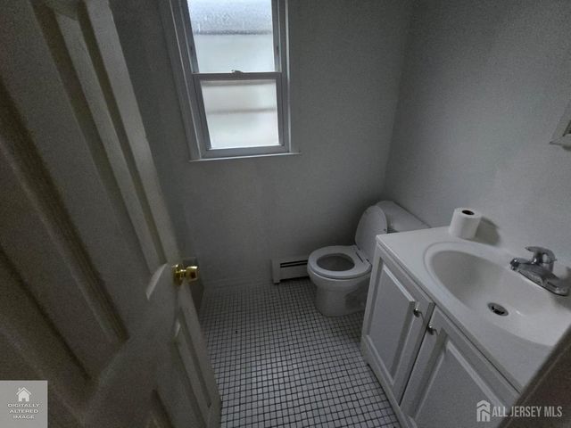 60 Glenn Drive 2, Keasbey, NJ 07095
