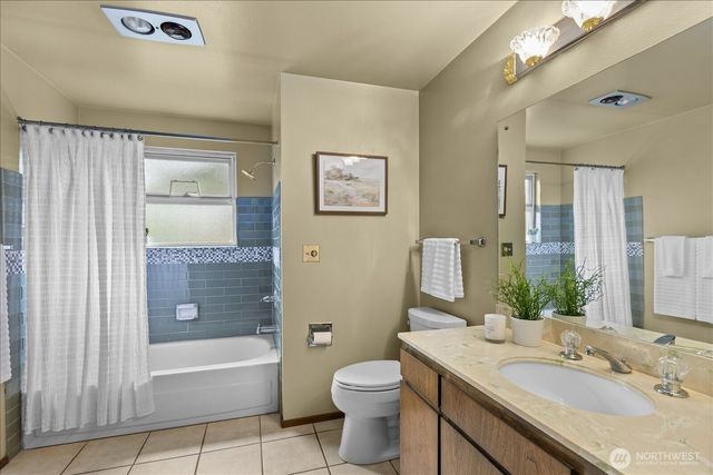8505 236th Street SW, Edmonds, WA 98026