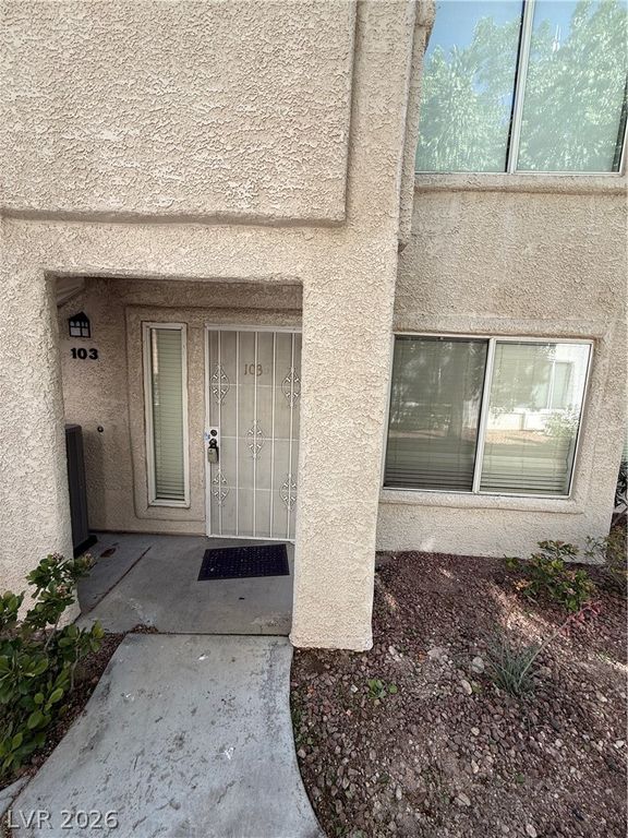 3074 Tarpon Drive 103, Las Vegas, NV 89120