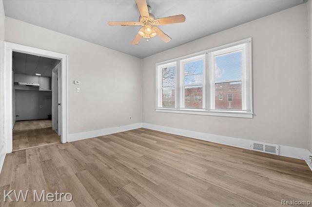13300 La Salle Boulevard, Detroit, MI 48238