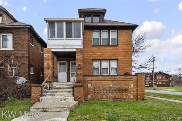 13300 La Salle Boulevard, Detroit, MI 48238