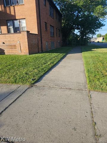 13300 La Salle Boulevard, Detroit, MI 48238
