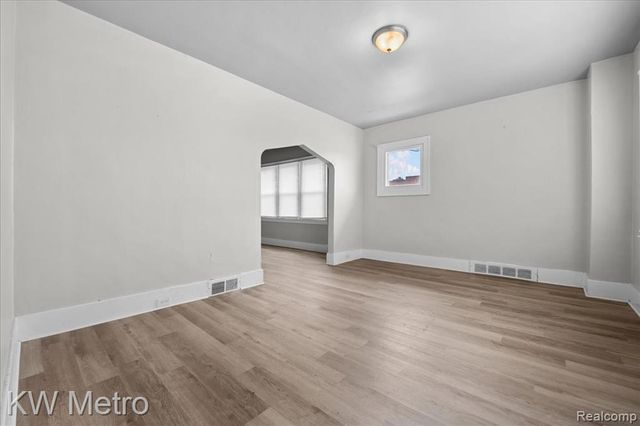 13300 La Salle Boulevard, Detroit, MI 48238