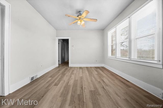 13300 La Salle Boulevard, Detroit, MI 48238