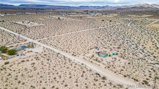 1260 N Sage Ave, Landers, CA 92285