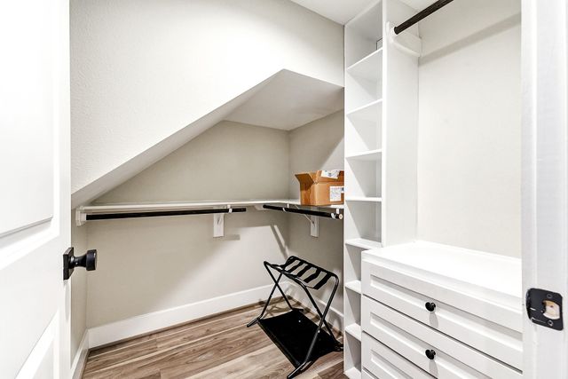 1329 Buescher Drive, Houston, TX 77043