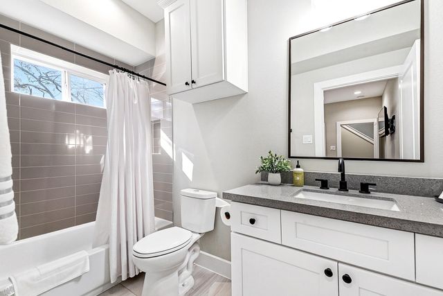 1329 Buescher Drive, Houston, TX 77043