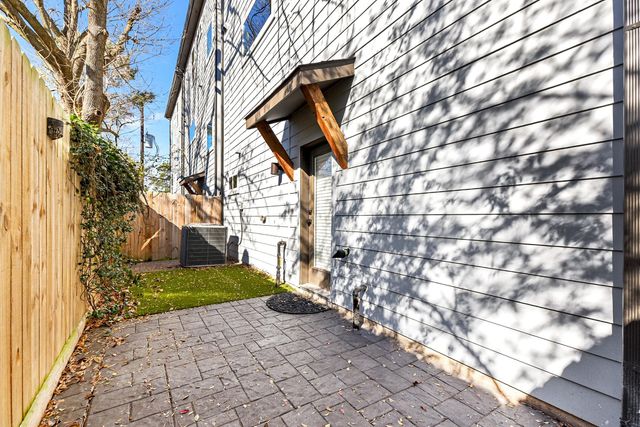 1329 Buescher Drive, Houston, TX 77043