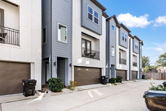 1329 Buescher Drive, Houston, TX 77043