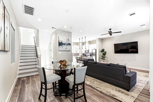 1329 Buescher Drive, Houston, TX 77043