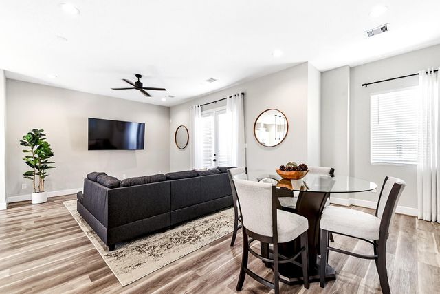 1329 Buescher Drive, Houston, TX 77043