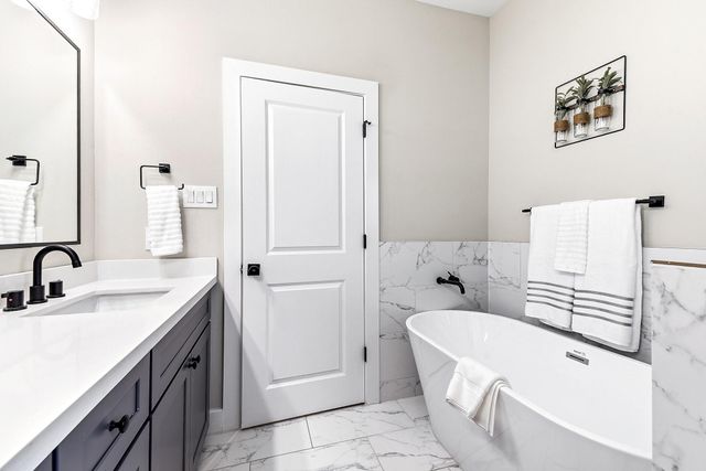 1329 Buescher Drive, Houston, TX 77043