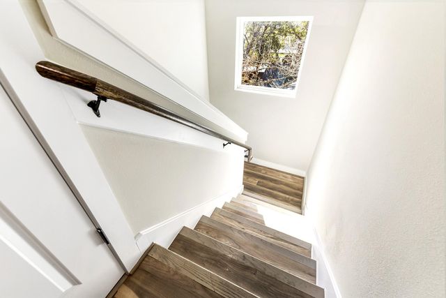 1329 Buescher Drive, Houston, TX 77043