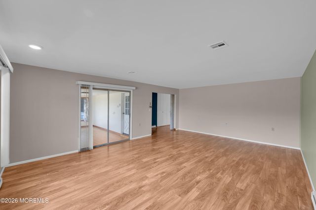 588A Lake Point Drive 100A, Lakewood, NJ 08701
