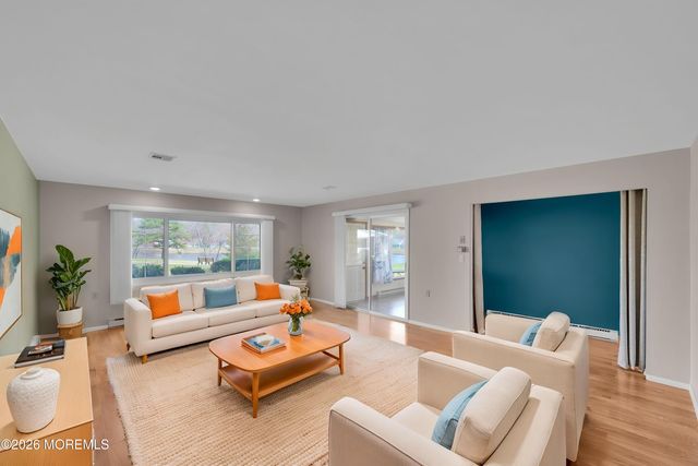 588A Lake Point Drive 100A, Lakewood, NJ 08701