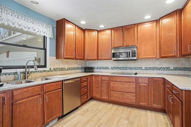 15390 Baldwin Street, West Olive, MI 49460