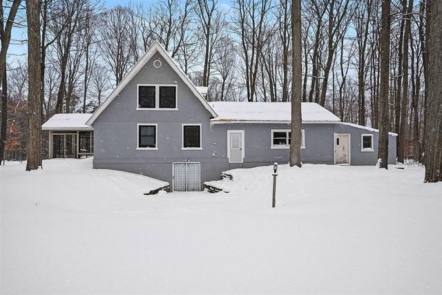 15390 Baldwin Street, West Olive, MI 49460