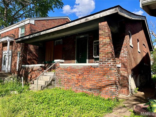 4240 California Avenue, St Louis, MO 63111