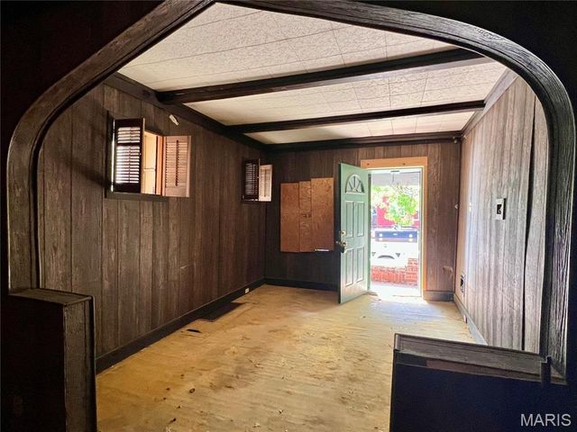 4240 California Avenue, St Louis, MO 63111