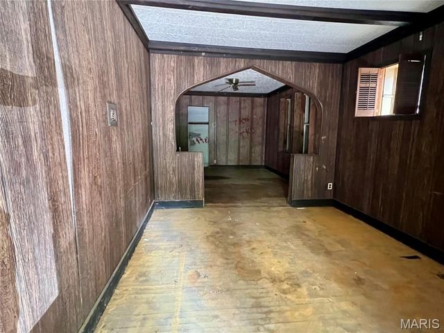 4240 California Avenue, St Louis, MO 63111