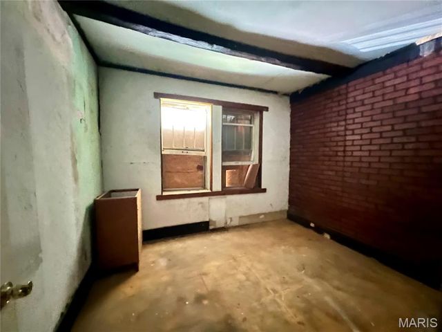 4240 California Avenue, St Louis, MO 63111