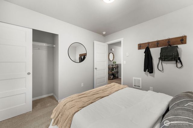 4450 74TH Drive NE, Marysville, WA 98270