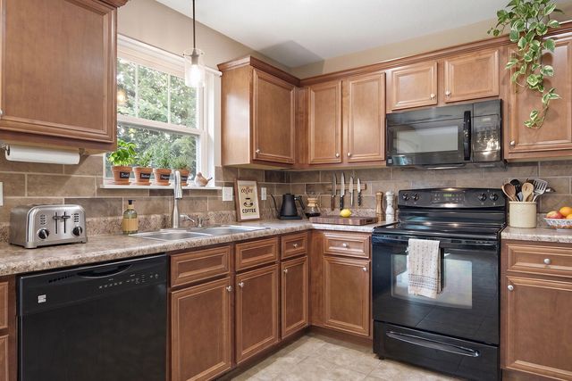2600 QUARTZ LN, Columbia, MO 65202