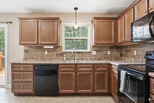 2600 QUARTZ LN, Columbia, MO 65202