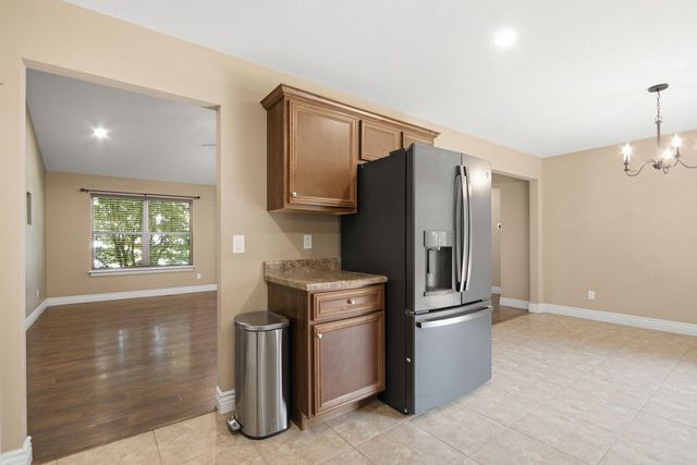 2600 QUARTZ LN, Columbia, MO 65202