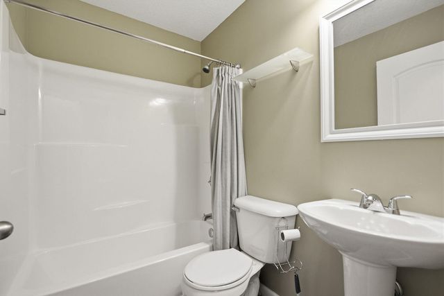 2600 QUARTZ LN, Columbia, MO 65202