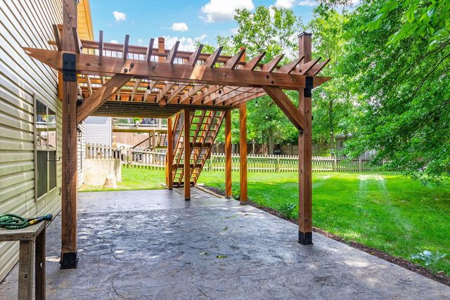 2600 QUARTZ LN, Columbia, MO 65202
