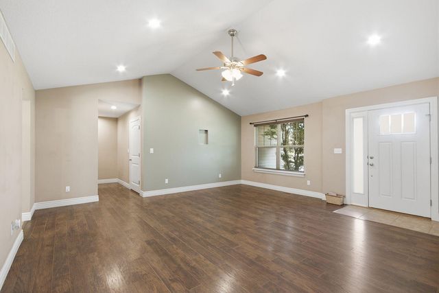 2600 QUARTZ LN, Columbia, MO 65202