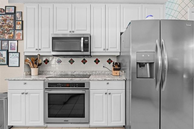 9211 12TH AVENUE NW, Bradenton, FL 34209